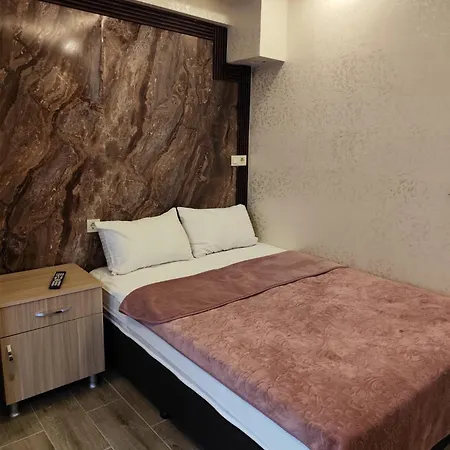 Oez Duenya Otel *
