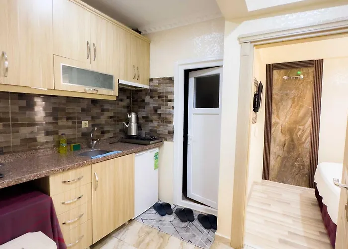 Oez Duenya Κωνσταντινούπολη